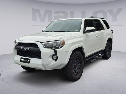 Used 2019 Toyota 4Runner SR5 AWD/4WD image 1
