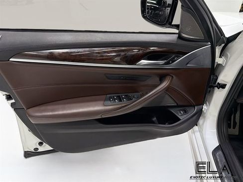Used 2018 BMW 540i image 19