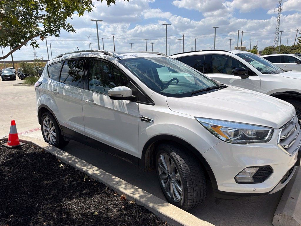 Used 2018 Ford Escape Titanium AWD/4WD image 6