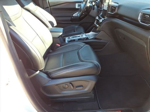 Certified 2022 Ford Explorer ST w/ Equipment Group 401A image 9