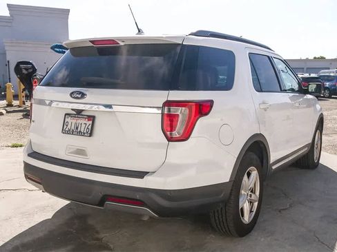 Used 2019 Ford Explorer XLT w/ Equipment Group 201A image 9