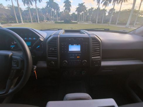 Used 2022 Ford F250 XL w/ Power Equipment Group image 7