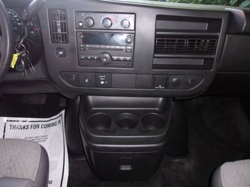 Used 2016 Chevrolet Express 3500 LT w/ LT Preferred Equipment Group image 24