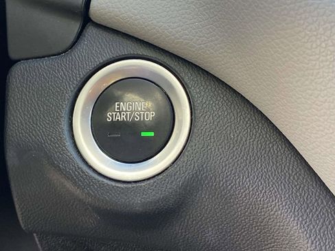 Used 2019 Chevrolet Equinox LT image 28