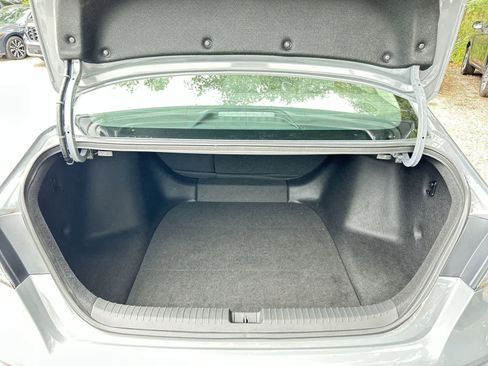 Used 2025 Honda Accord Touring image 9
