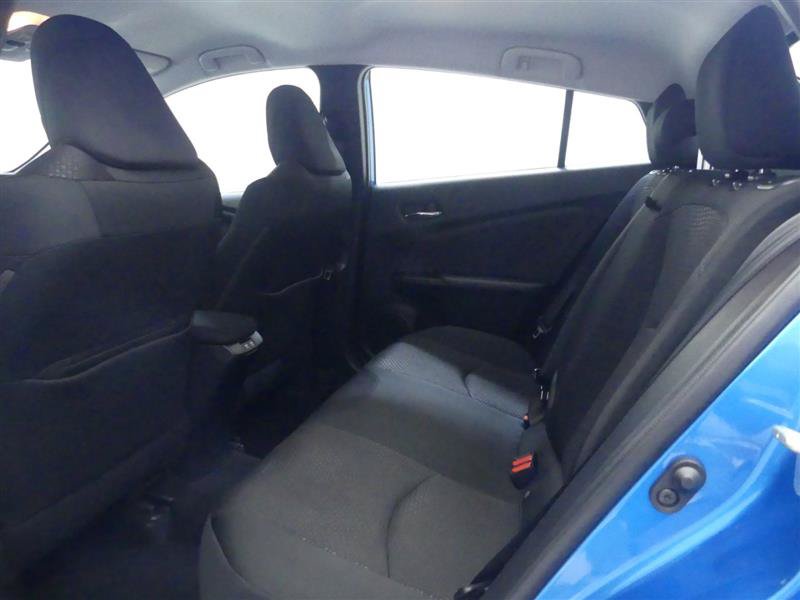 Used 2020 Toyota Prius LE AWD/4WD image 19