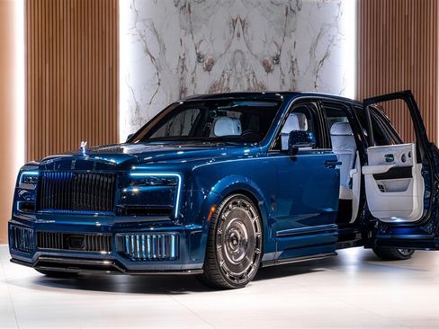 Used 2026 Rolls-Royce Cullinan AWD/4WD image 2