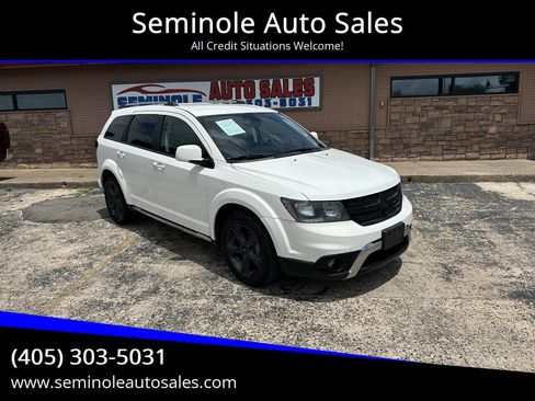 Used 2018 Dodge Journey Crossroad FWD image 1