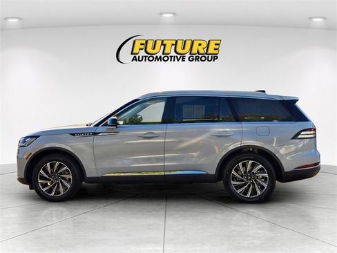 New 2025 Lincoln Aviator AWD w/ Equipment Group 101A image 7