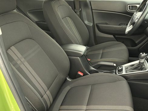 Certified 2024 Hyundai Venue SEL FWD image 21