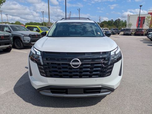 New 2026 Nissan Pathfinder SL AWD/4WD image 9