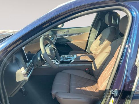 New 2026 BMW 750e xDrive w/ Premium Package AWD/4WD image 9