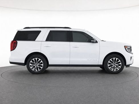 Used 2025 Ford Expedition Platinum AWD/4WD image 10