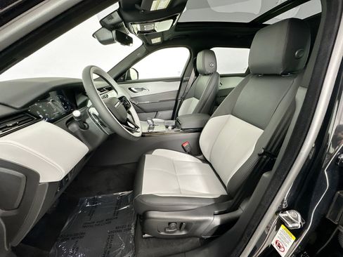 Used 2026 Land Rover Range Rover Velar S image 18