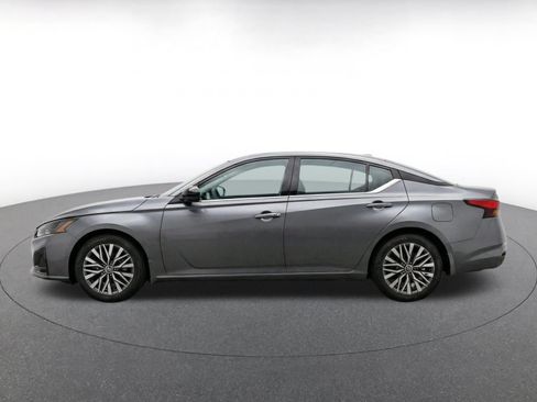 Used 2026 Nissan Altima 2.5 SV FWD image 4