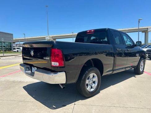 Used 2024 RAM 1500 Classic SLT AWD/4WD image 12
