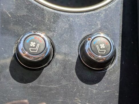 Used 2018 Nissan Maxima Platinum w/ Interior Lighting Package FWD image 23