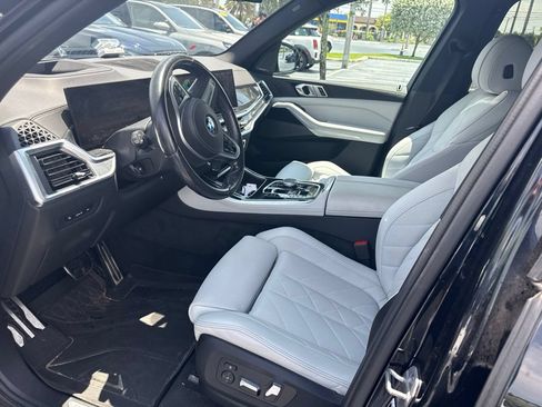 Used 2024 BMW X5 xDrive40i w/ M Sport Package AWD/4WD image 4
