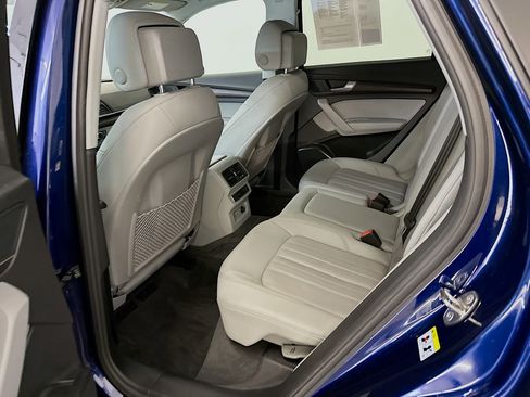 Used 2022 Audi Q5 2.0T Premium w/ Convenience Package image 30
