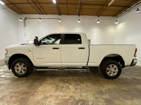 Used 2024 RAM 2500 Big Horn w/ Off Road Package AWD/4WD image 2
