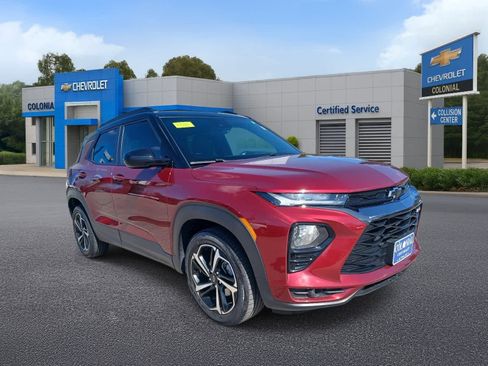 Used 2023 Chevrolet TrailBlazer RS w/ Convenience Package image 2