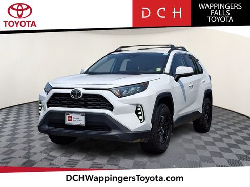 Certified 2019 Toyota RAV4 LE AWD/4WD image 1
