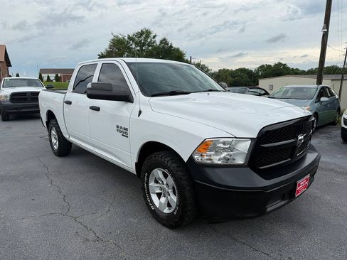 Used 2021 RAM 1500 Tradesman w/ Trailer Tow Group AWD/4WD image 2