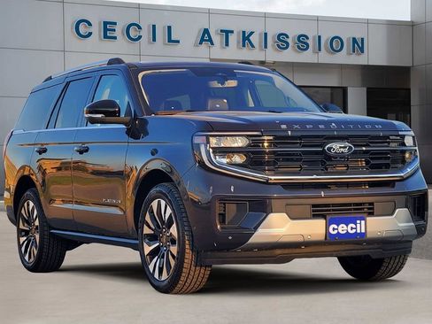 New 2025 Ford Expedition Platinum w/ Driver's Package AWD/4WD image 2