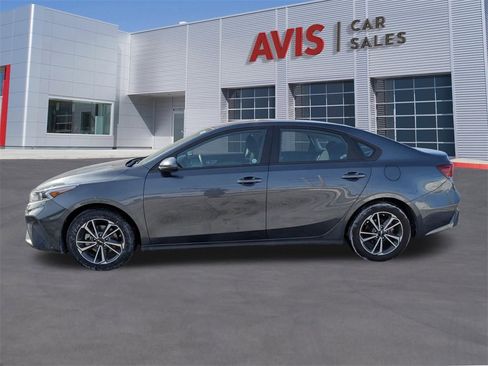 Used 2024 Kia Forte LXS image 2