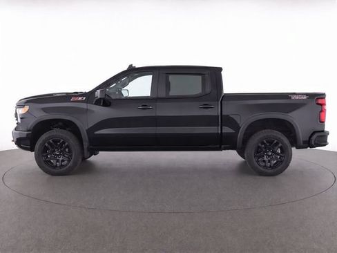 Used 2025 Chevrolet Silverado 1500 Custom Trail Boss AWD/4WD image 12
