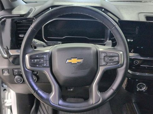Used 2024 Chevrolet Silverado 1500 LT AWD/4WD image 9
