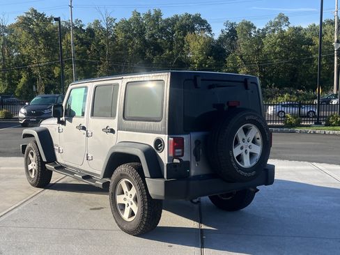 Used 2016 Jeep Wrangler Unlimited Sport w/ Quick Order Package 24S AWD/4WD image 4