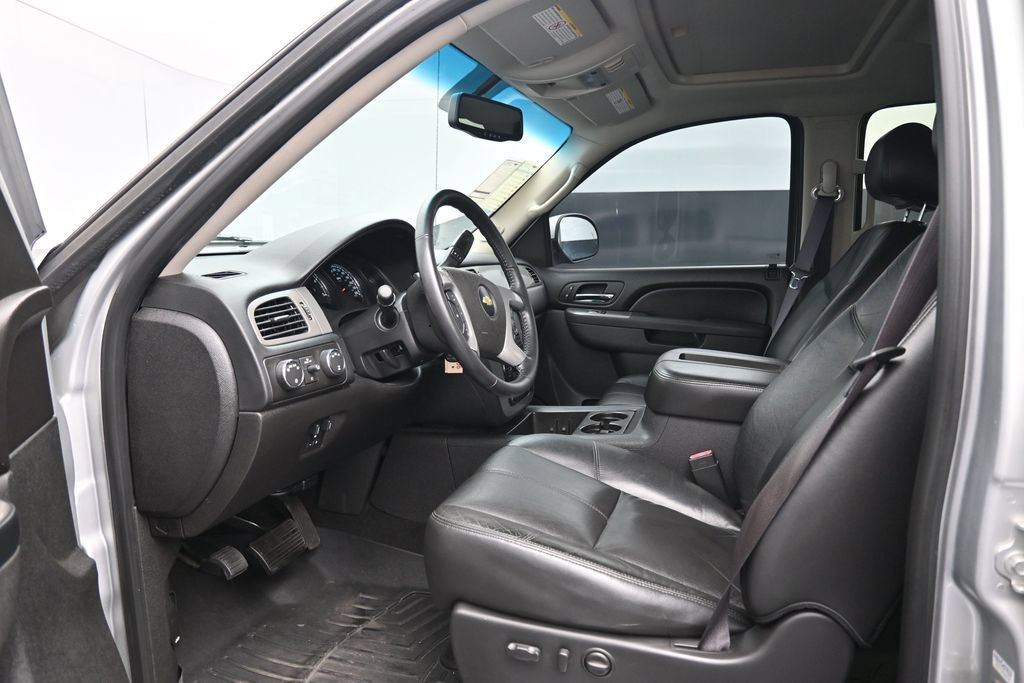 Used 2012 Chevrolet Silverado 2500 LTZ w/ LTZ Plus Package AWD/4WD image 12