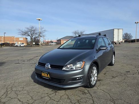 Used 2016 Volkswagen Golf Limited Edition image 6