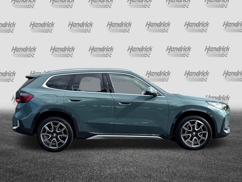 Used 2025 BMW X1 xDrive28i AWD/4WD image 3