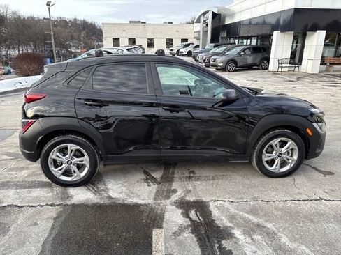 Used 2022 Hyundai Kona SEL image 6
