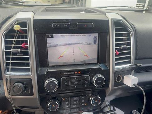 Used 2015 Ford F150 Lariat AWD/4WD image 12