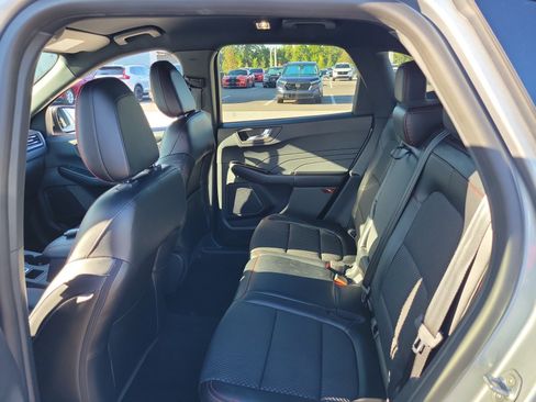 Used 2023 Ford Escape ST-Line w/ Tech Pack #1 FWD image 28