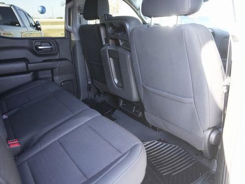 Used 2023 Chevrolet Silverado 1500 Custom image 14