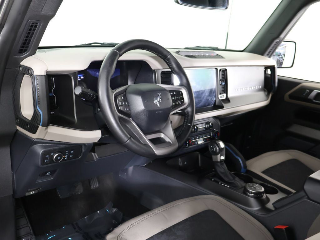 Used 2022 Ford Bronco Wildtrak AWD/4WD image 26