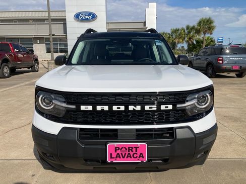 New 2025 Ford Bronco Sport Outer Banks image 2
