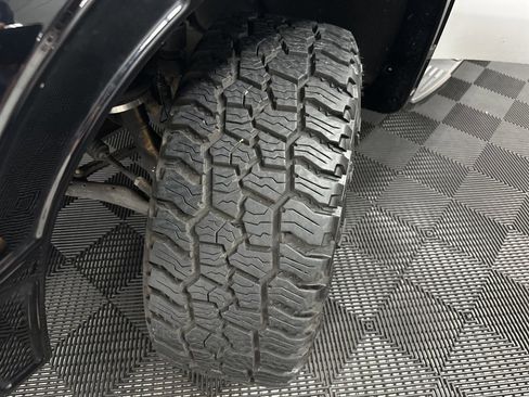 Used 2020 Chevrolet Silverado 1500 LT Trail Boss w/ Convenience Package image 42