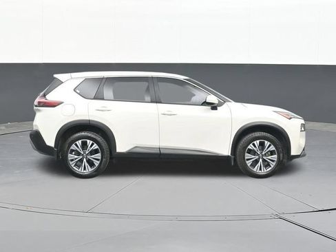 Used 2023 Nissan Rogue SV FWD image 16
