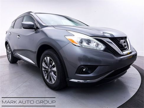 Used 2017 Nissan Murano SV image 1