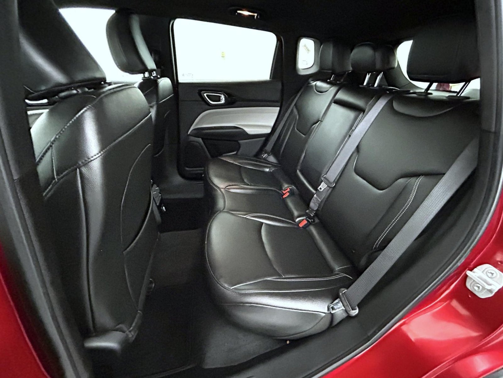 Certified 2025 Jeep Compass Limited AWD/4WD image 19