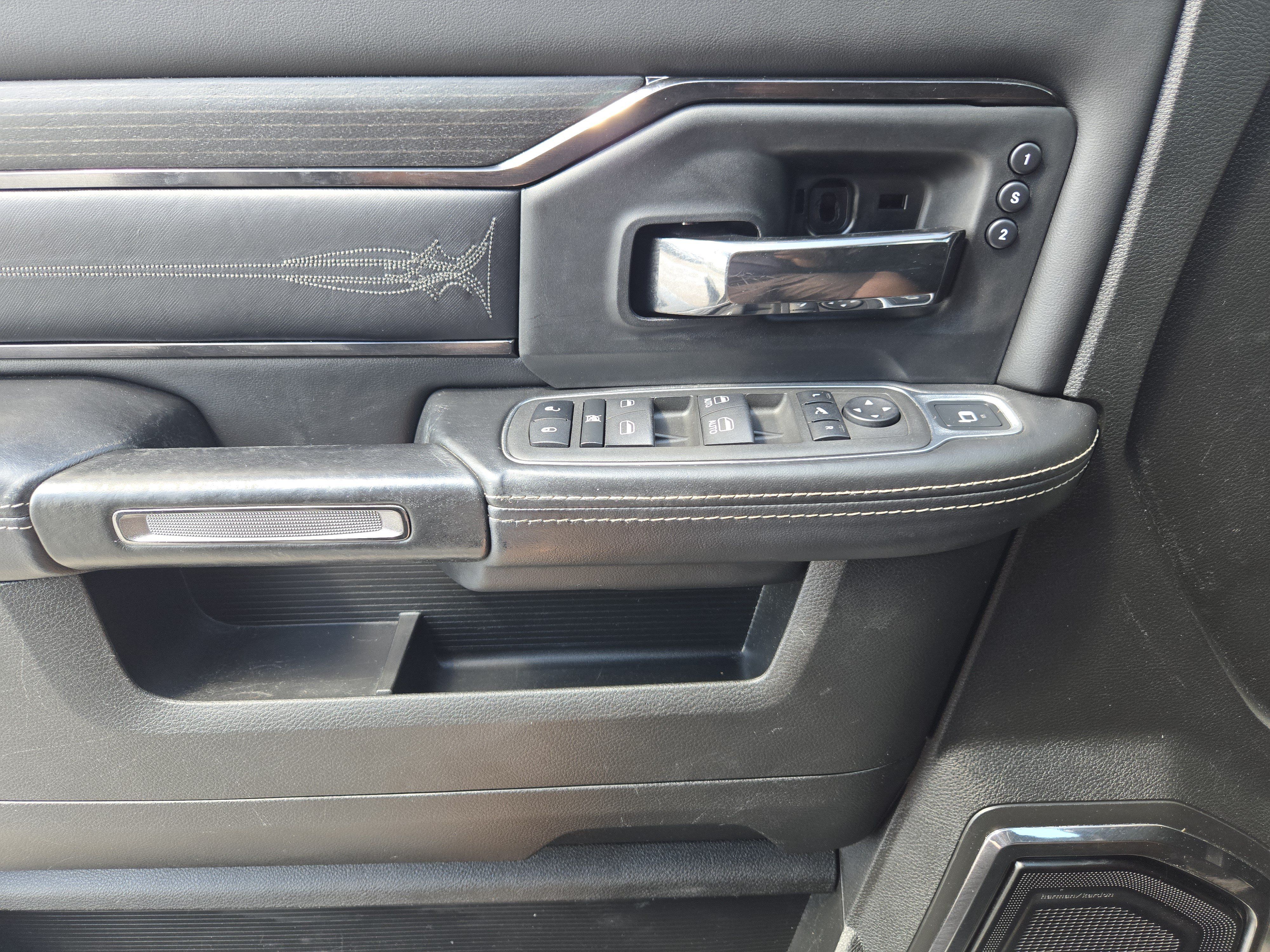 Used 2022 RAM 2500 Limited AWD/4WD image 26