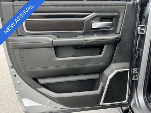 Used 2022 RAM 2500 Laramie w/ Night Edition AWD/4WD image 22