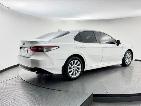 Used 2023 Toyota Camry LE FWD image 8