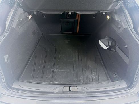 Used 2022 Maserati Levante GT image 23