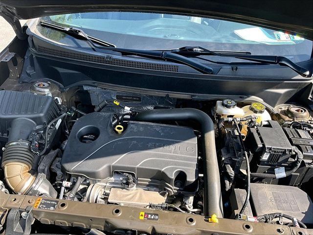 Used 2023 Chevrolet Equinox RS w/ LPO, Cargo Package AWD/4WD image 34